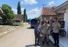 ‘Anggota Patroli Polsek Cibingbin Laksanakan Patroli Dialogis Antisipasi C3, Demi menjaga Kondusifitas diwilayah hukum Polsek Cibingbin’