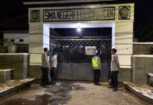 Sinergitas Tanpa Batas, Kapolsek Mandirancan Kobarkan Semangat Penjaga Sekolah Jaga Kamtibmas Tetap Kondusif