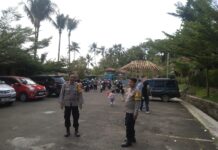 Demi Keselamatan Wisatawan Personel Polsek Mandirancan Laksanakan Sambang Kamtibmas di Kolam Renang Pondok Cilega