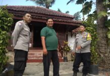 Guna Pastikan Keselamatan Anak Polsek Mandirancan: Patroli Dialogis di Pondok Cilega Desa Randobawagirang