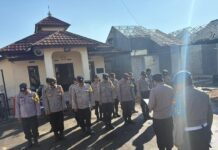 Deteksi Dini Perilaku Menyimpang, Kapolsek Mandirancan Gelar Razia Kedisiplinan Saat Apel Pagi