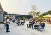Plh. Kapolsek Pancalang Bersama Anggota Hadiri Peresmian CV Farlea Coffee and Resto Milik Tokoh Masyarakat Desa Patalagan, Wujud Sinergitas Polri dengan Pemerintah dan Masyarakat