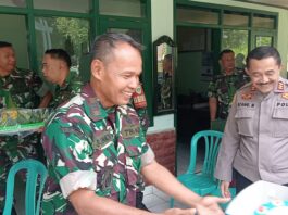 Duduk Bersama Merajut Saudara, Kapolsek Mandirancan Hadirkan Kehangatan Jiwa Korsa TNI-Polri di Koramil Pancalang