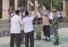 Sambut 452 Siswa Baru, Sinergi Polsek Mandirancan Beri Suntikan Semangat Kedisiplinan di SMAN 1 Mandirancan