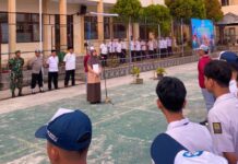 Bentengi Pelajar dari Kenakalan Remaja, Perwakilan Polsek Mandirancan Hadiri Upacara MPLS di SMAN 1 Mandirancan