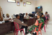 Kapolsek Pancalang Laksanakan Silaturahmi Kamtibmas dengan Kepala Desa dan Perangkat Desa Danalampah untuk Memperkuat Sinergi dalam Menjaga Harkamtibmas di Wilayah Kecamatan Pancalang