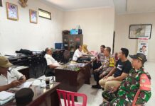 Kapolsek Pancalang Laksanakan Silaturahmi Kamtibmas dengan Kepala Desa dan Perangkat Desa Danalampah untuk Memperkuat Sinergi dalam Menjaga Harkamtibmas di Wilayah