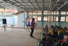 Kapolsek Pancalang Bersama Kanit Binmas Berikan Edukasi kepada Siswa Baru SMKN 6 Kuningan dalam Kegiatan MPLS, Tekankan Pencegahan Bullying