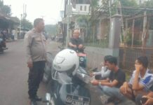 BHABINKAMTIBMAS DESA RAGAWACANA SAMBANGI TOKOH PEMUDA AJAK WUJUDKAN SITUASI KAMTIBMAS DI LINGKUNGAN