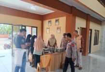Kapolsek Pancalang Laksanakan Silaturahmi Kamtibmas dan Monitoring Penyaluran Makan Bergizi Gratis (MBG) bagi Ibu Hamil dan Balita di Desa Rajawetan sebagai Upaya Mendukung Pencegahan Stunting