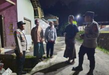 Patroli Strong Point dan Sambang Warga Polsek Pancalang Intensifkan Pengamanan Malam Hari, Ajak Masyarakat di Pos Kamling Desa Patalagan Bersama Antisipasi Tawuran, Geng Motor, dan Berbagai Gangguan Kamtibmas