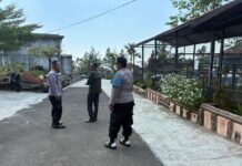 Menguak Asa Liburan Aman, Kanit Propam Polsek Mandirancan Sapa Wisatawan di Teras Cibulakan