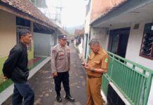 personil polsek cigugur patroli dialogis monitoring warga cigadung , sosialisasi call centre polri
