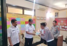 Wujud Apresiasi Pemerintah Desa Cilimus, Polsek Cilimus Rayakan HUT Bhayangkara ke-80 dalam Suasana Penuh Kekeluargaan