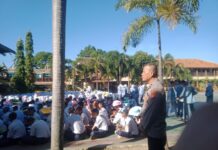 Polsek Cilimus Hadir Mengawal MPLS, Pastikan Siswa Baru Merasa Aman dan Nyaman