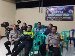 Melalui Nobar Piala Dunia 2026, Polsek Cilimus Pererat Hubungan Harmonis Bersama Warga
