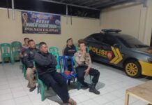 Kebersamaan Polri dan Warga Terjalin Hangat dalam Nobar Piala Dunia 2026 di Cilimus