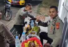 JAGA KEAMANAN WILAYAH, POLSEK CILIMUS BANGUN KEPEDULIAN MASYARAKAT MELALUI PATROLI DIALOGIS