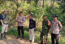 JAGA KELESTARIAN GUNUNG CIREMAI, POLSEK CILIMUS BERSAMA LINTAS SEKTOR TANAM BIBIT POHON