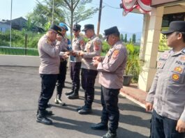 Kapolsek Luragung Pimpin Apel Pagi, Tekankan Disiplin dan Pelayanan Prima
