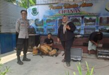 SAMBANGI WARGA SAAT PATROLI KRYD, POLSEK SUBANG SAMPAIKAN PESAN KAMTIBMAS.