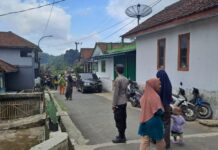 POLSEK SUBANG GIATKAN PATROLI KRYD SIANG, JAGA KAMTIBMAS TETAP KONDUSIF.