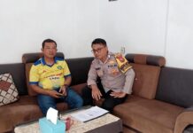 Jalin Sinergitas Kamtibmas, Bhabinkamtibmas Desa Kadurama Sambangi Tokoh Masyarakat Jelang HUT ke-81 Kemerdekaan RI