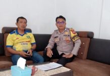 Jelang HUT ke-81 Kemerdekaan RI, Bhabinkamtibmas Desa Kadurama Jalin Sinergitas dengan Tokoh Masyarakat