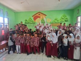 Pembinaan Pelajar, Bhabinkamtibmas Ciomas Sosialisasikan Anti Bullying di SD Negeri 2 Ciomas