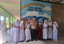 Wujudkan Lingkungan Belajar Kondusif, Bhabinkamtibmas Beri Edukasi Anti Bullying kepada Siswa SD Negeri 2 Ciomas