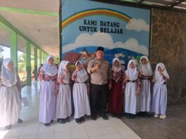 Wujudkan Lingkungan Belajar Kondusif, Bhabinkamtibmas Ciomas Beri Edukasi Anti Bullying kepada Siswa SD Negeri 2 Ciomas