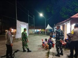 Jaga Kamtibmas, Polsek Bersama Koramil Ciawigebang Laksanakan Patroli KRYD Malam Hari Pantau Nobar Final Piala Presiden