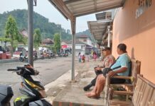 PATROLI KRYD POLSEK SUBANG SAMBANGI WARGA, AJAK JAGA KAMTIBMAS.