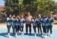 Bhabinkamtibmas Amankan Turnamen Bola Voli Putri Semarak HUT RI ke-81 di Desa Kapandayan
