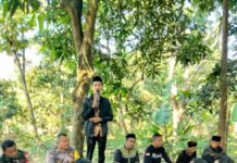 Doa Bersama Jelang HUT ke-81 Kemerdekaan RI, Bhabinkamtibmas dan Babinsa Desa Suganangan Bersama Warga Perkuat Kebersamaan