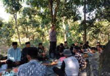 Jaga Kebersamaan dan Kamtibmas, Bhabinkamtibmas dan Babinsa Desa Suganangan Hadiri Doa Bersama Warga Jelang HUT ke-81 Kemerdekaan RI