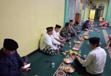 Bhabinkamtibmas dan Babinsa Desa Pamulihan Bersinergi Hadiri Peringatan Maulid Nabi Muhammad SAW 1448 H