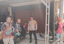 Jelang HUT ke-81 Kemerdekaan RI, Bhabinkamtibmas Desa Kadurama Tingkatkan Patroli Lingkungan dan Sambang Warga