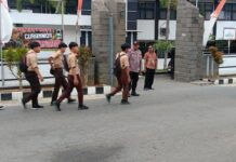 POLSEK SUBANG LAKSANAKAN PH PAGI DI SMAN 1 SUBANG, KAMTIBCAR LANTAS AMAN
