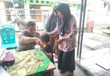 Bhabinkamtibmas Desa Kapandayan Monitoring Pelaksanaan Posyandu di Dusun Wage