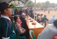 Personel Polsek Ciawigebang Pastikan Final Turnamen “EIGHTFEO RESIK CUP 2026” di Muncangela Berjalan Aman dan Lancar