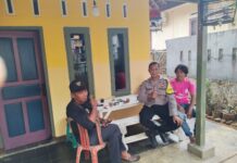 Bhabinkamtibmas Desa Mekarjaya Jalin Silaturahmi Kamtibmas dengan Warga Binaan Pasca HUT ke-81 Kemerdekaan RI