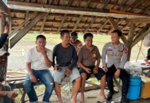 PATROLI POLSEK LURAGUNG DAN MEMBERIKAN ARAHAN KEPADA WARGA