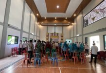 Jaga Sinergitas, Kapolsek Ciawigebang Hadiri Pelantikan Perangkat Desa Pamijahan
