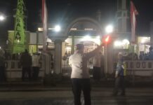 Bhabinkamtibmas Desa Kapandayan Hadir Amankan Maulid Nabi Muhammad SAW 1448 H