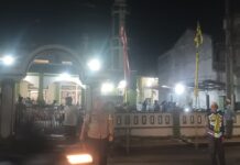 Jaga Kelancaran Kegiatan Keagamaan, Bhabinkamtibmas Desa Kapandayan Lakukan Pengamanan Maulid Nabi