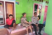 Melalui Door to Door System, Bhabinkamtibmas Desa Kadurama Tingkatkan Komunikasi dengan Warga Binaan