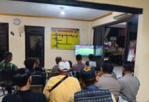 Pererat Silaturahmi, Kapolsek Gelar Nobar Final Piala Presiden 2026 Bersama TNI dan Warga