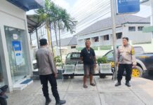 Penjaga Keuangan Rakyat, Patroli Polsek Mandirancan Sasar Bank BRI Unit Mandirancan Guna Redam Potensi Kejahatan Finansial