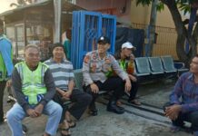 Mengawal Keamanan dari Pangkalan, Aksi DDS Bhabinkamtibmas Polsek Mandirancan Aipda Sonita di Blok Cimalati